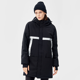 発熱ジャケット「Warm Geek 4.0」